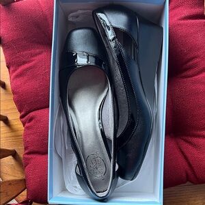 Life Stride Black Patent Wedges